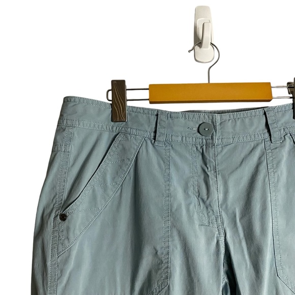 MEC Women's Light Blue Capris Hiking Pant - Picture 4 of 10